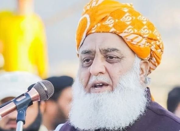 काबुल पर हमले जायज हैं तो भारतीय हमले गलत कैसे हो गए: मौलाना फजलुर रहमान