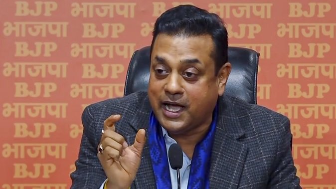 राहुल गांधी का बयान गैर-जिम्मेदाराना…विदेशी मेहमानों से न मिलने देने वाले आरोपों पर BJP का पलटवार