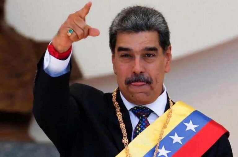 खुद को बताया अपहृत राष्ट्रपति और युद्धबंदी