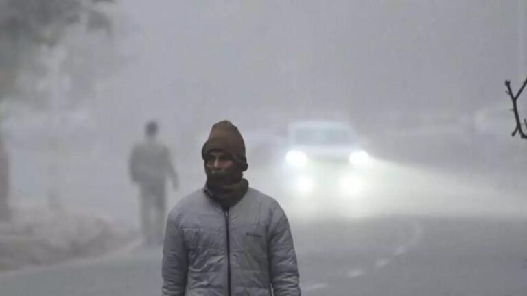 दक्षिण में बारिश, उत्तर में बढ़ेगी गर्मी