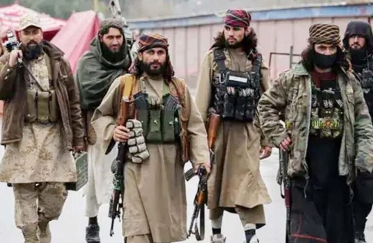 तालिबान ने रालवपिंडी में नूर खान मिलिट्री बेस समेत कई ठिकानों पर किए धमाके